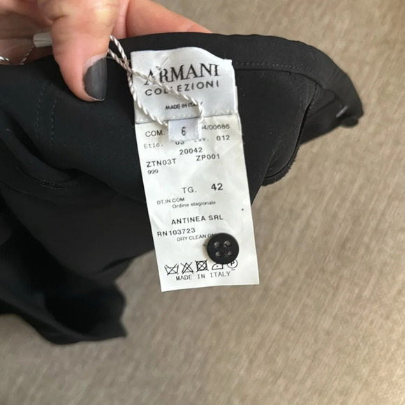 RARE. Armani NWT silk blend split panel skirt NWT size 6 black - Picture 10 of 14